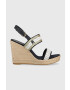 Tommy Hilfiger Σανδάλια GOLDEN WEBBING WEDGE - Pepit.gr