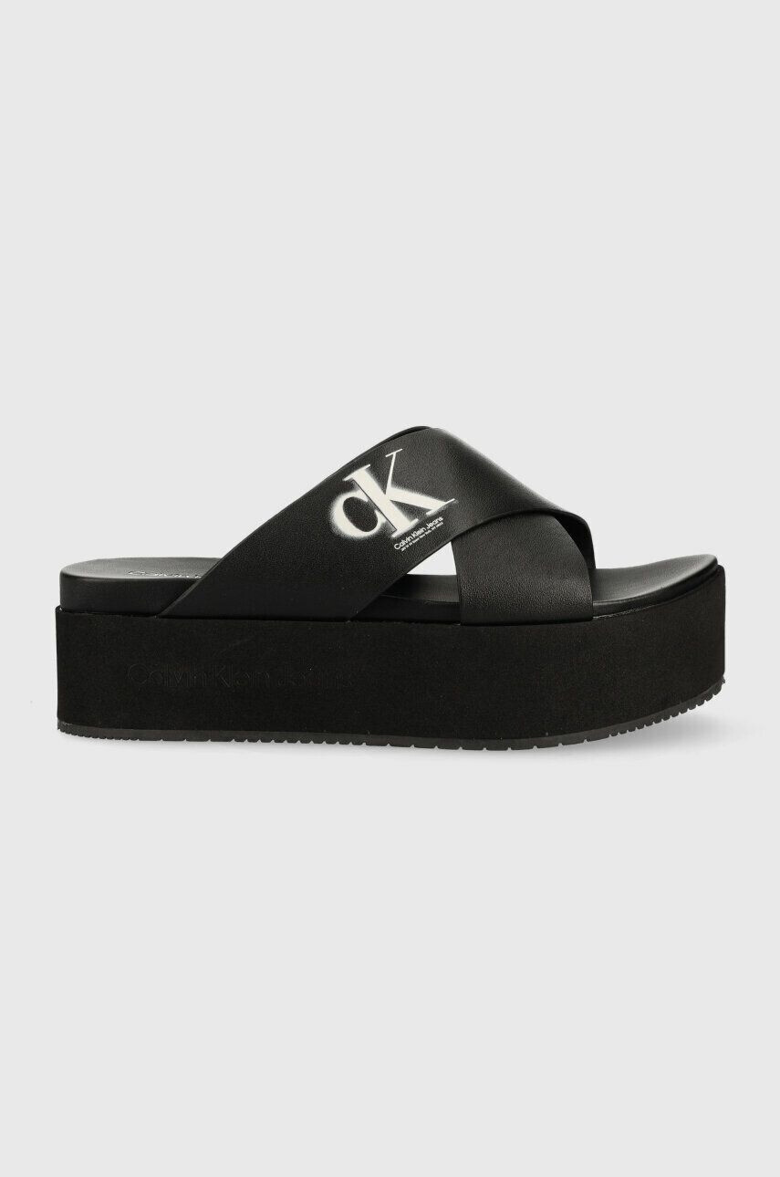 Calvin Klein Jeans Δερμάτινες παντόφλες FLATFORM CRISSX OVERSIZED BRAND - Pepit.gr