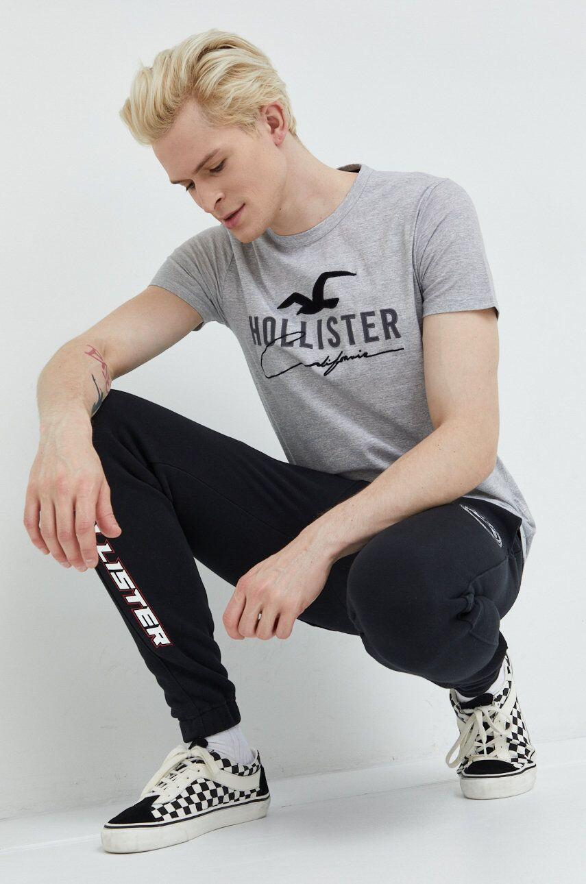 Hollister Co. Βαμβακερό μπλουζάκι χρώμα: γκρι - Pepit.gr