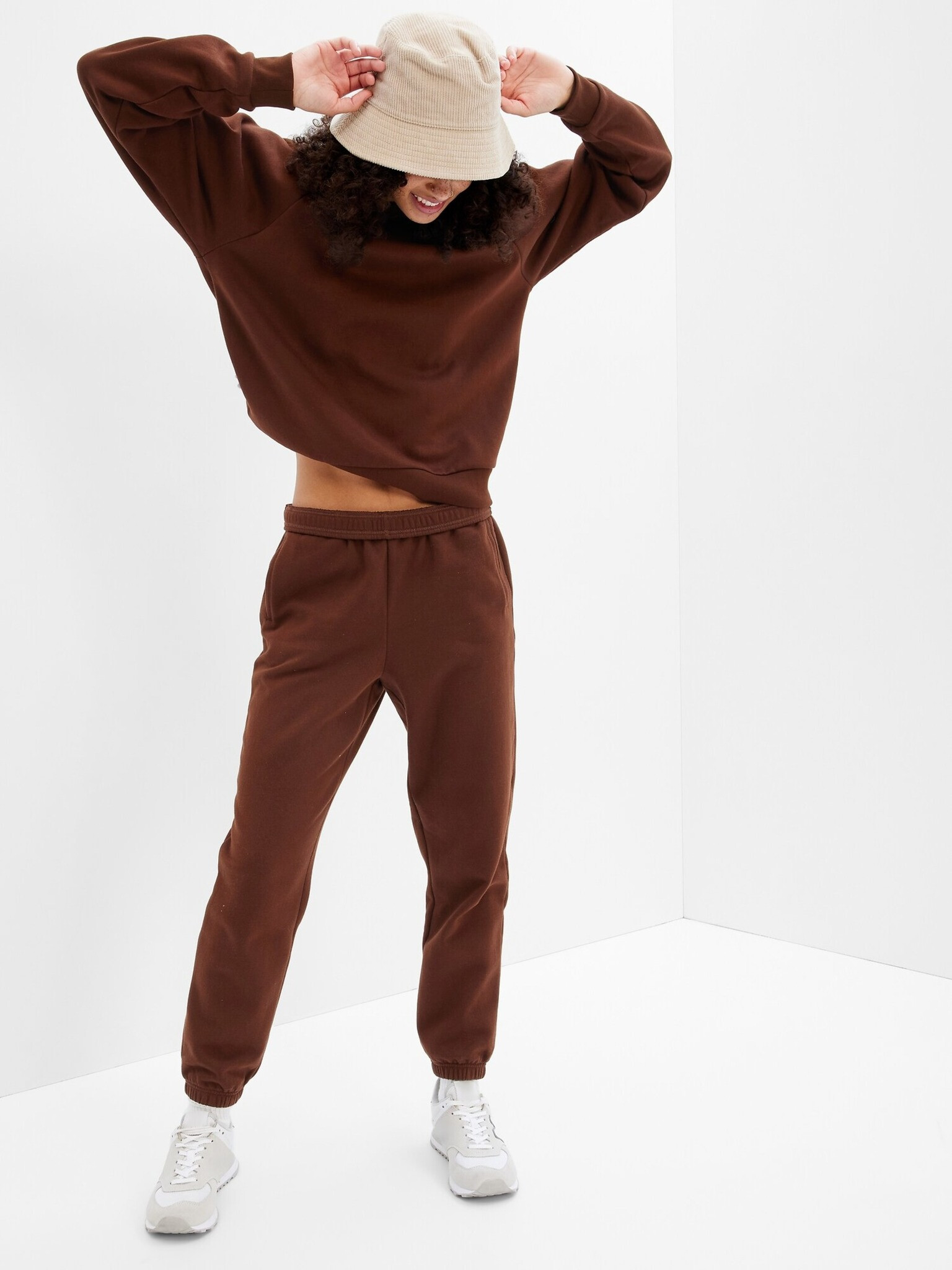 GAP Sweatpants Brown - Pepit.gr