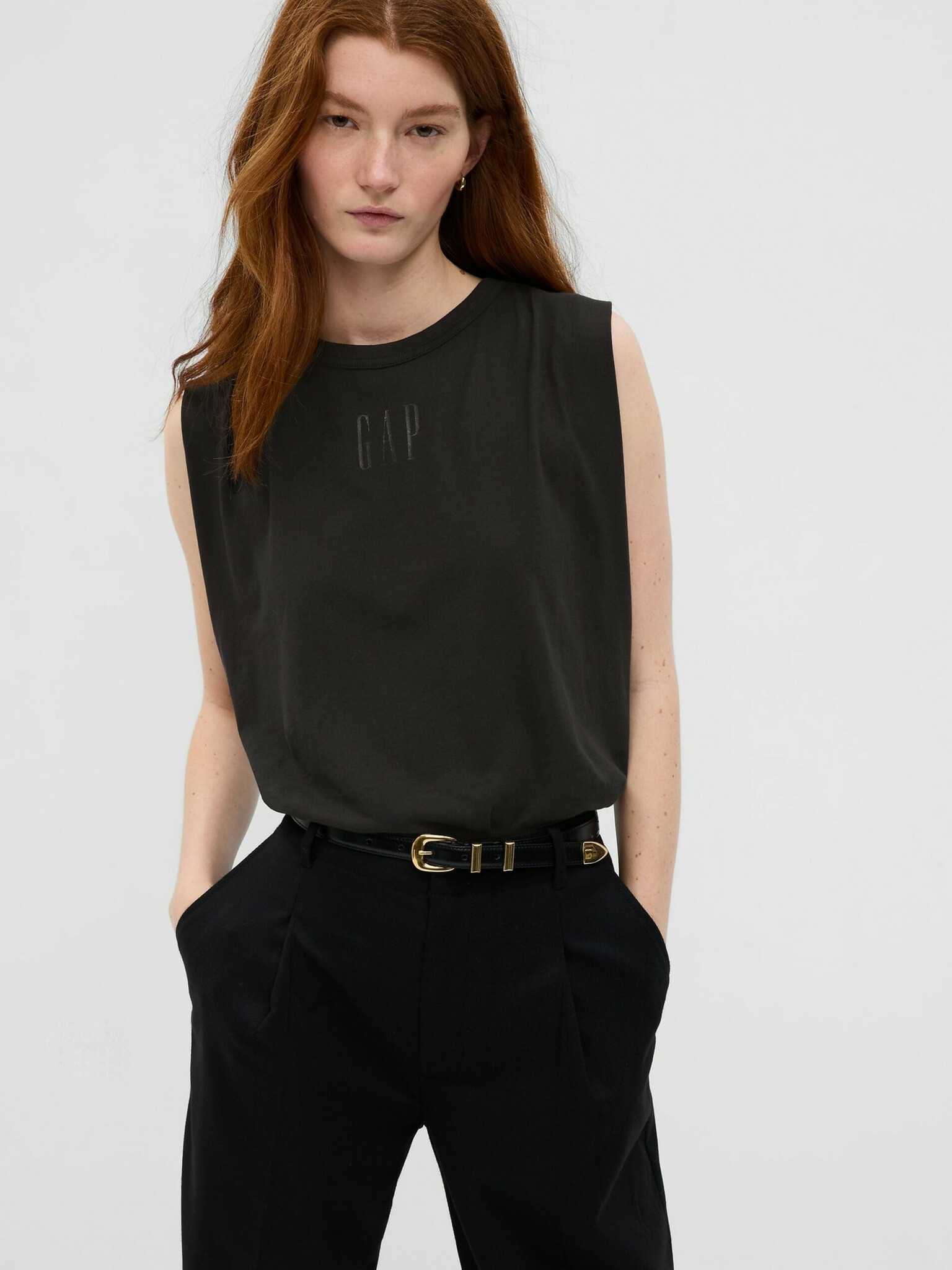 GAP Top Black - Pepit.gr