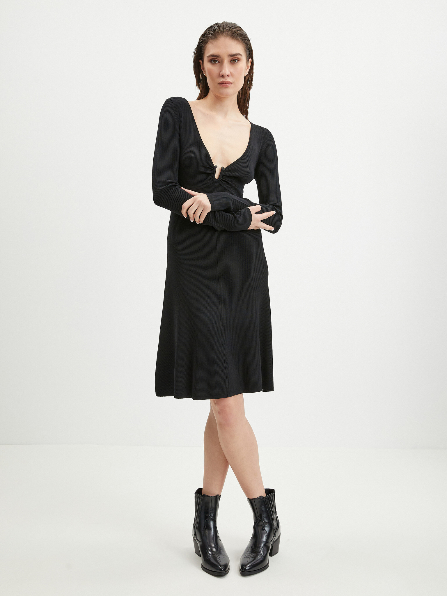 Guess Olivia Dresses Black - Pepit.gr