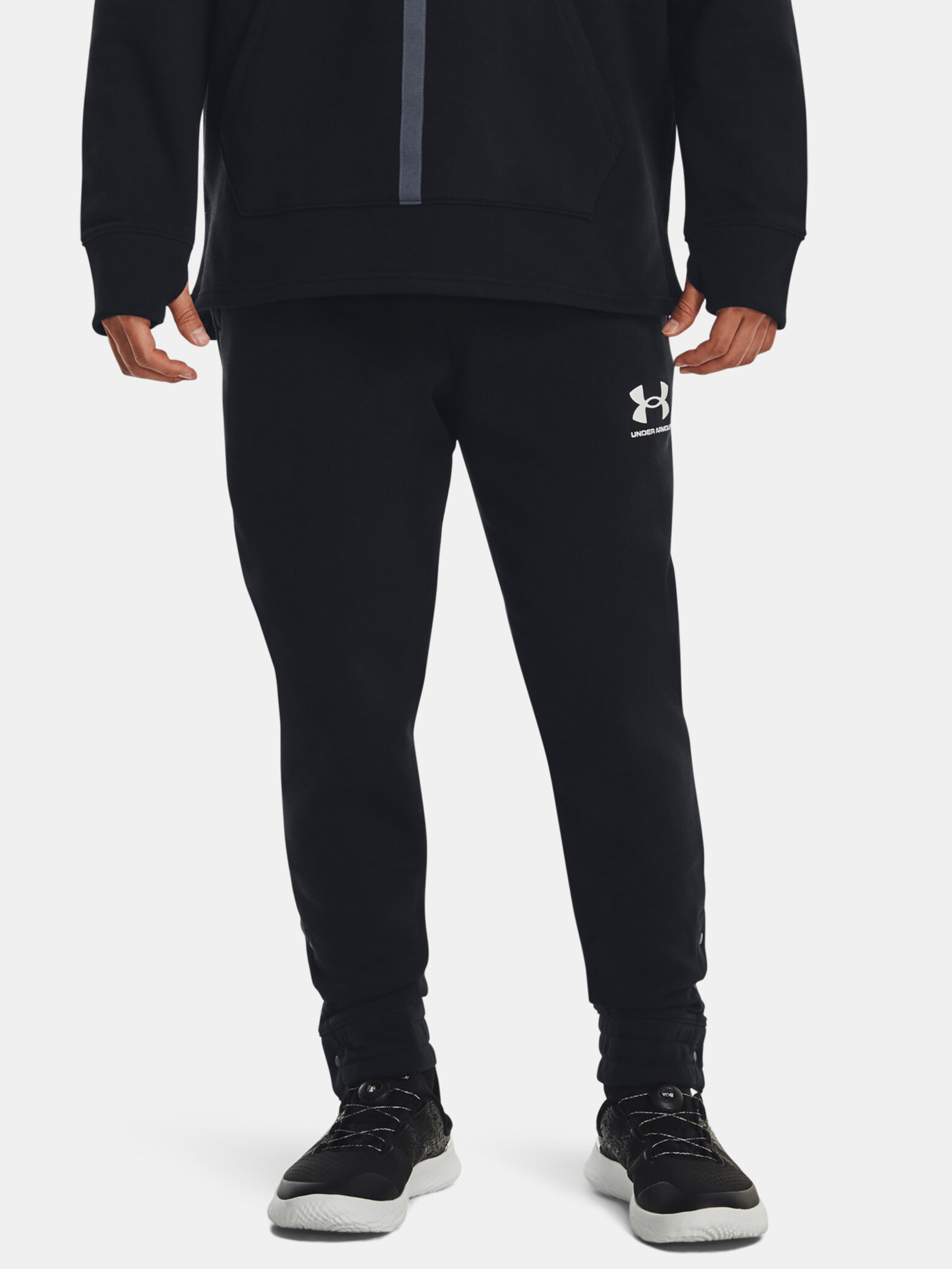 Under Armour UA Accelerate Jogger-BLK Sweatpants Black - Pepit.gr