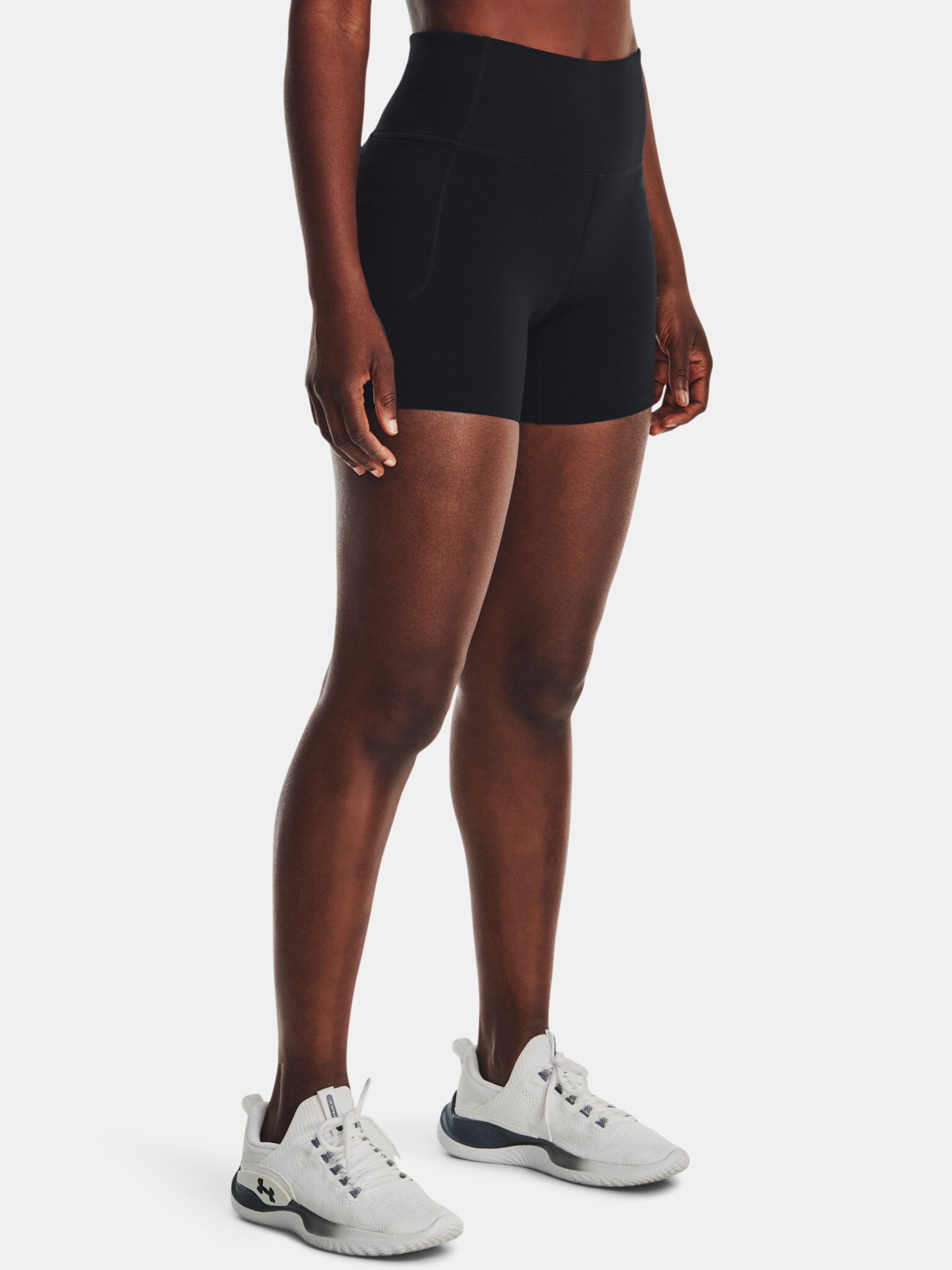 Under Armour UA Meridian Middy Shorts Black - Pepit.gr