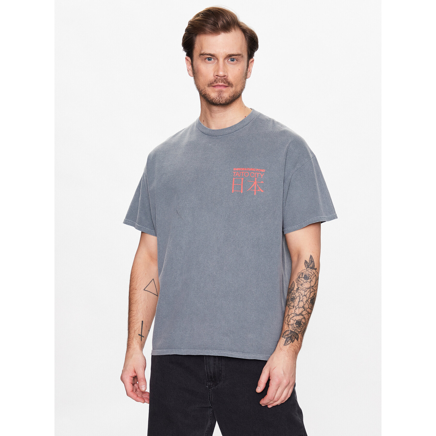 BDG Urban Outfitters T-Shirt - Pepit.gr